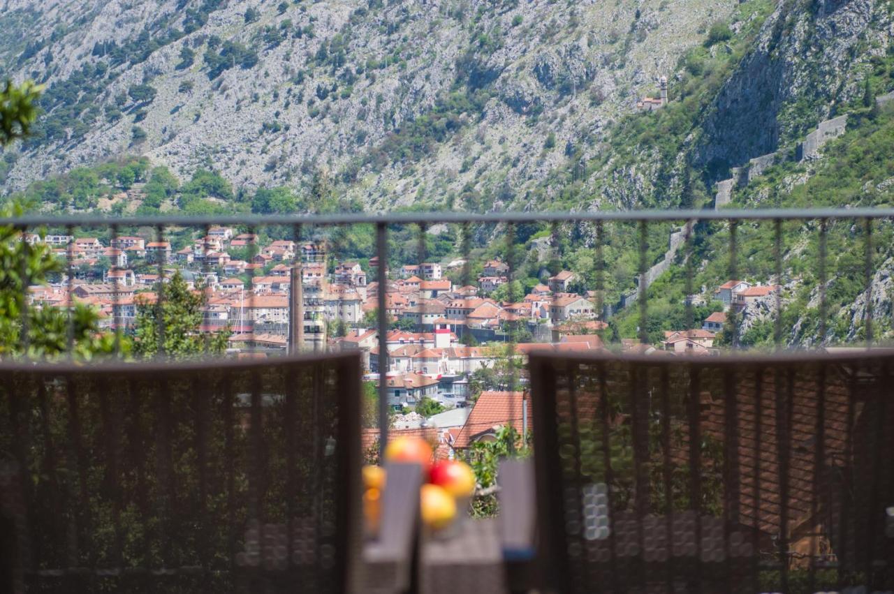 Apartments Mezini 11 Kotor Buitenkant foto