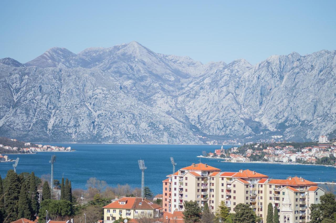 Apartments Mezini 11 Kotor Buitenkant foto