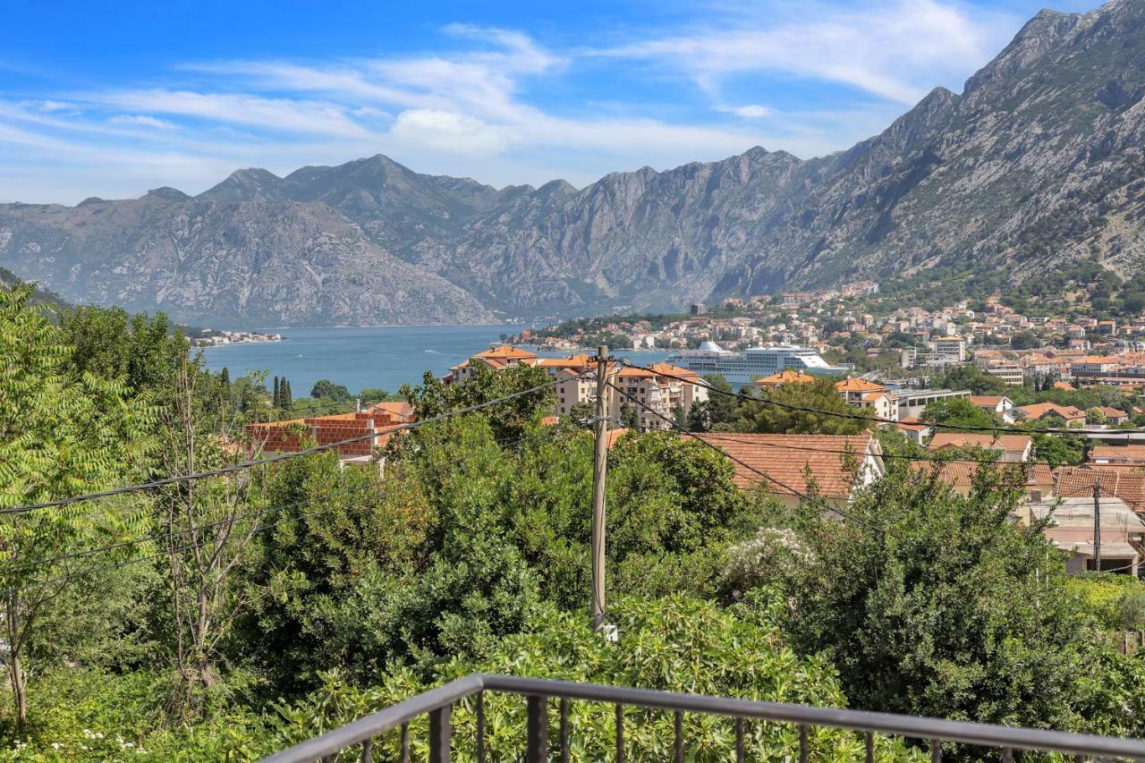 Apartments Mezini 11 Kotor Buitenkant foto
