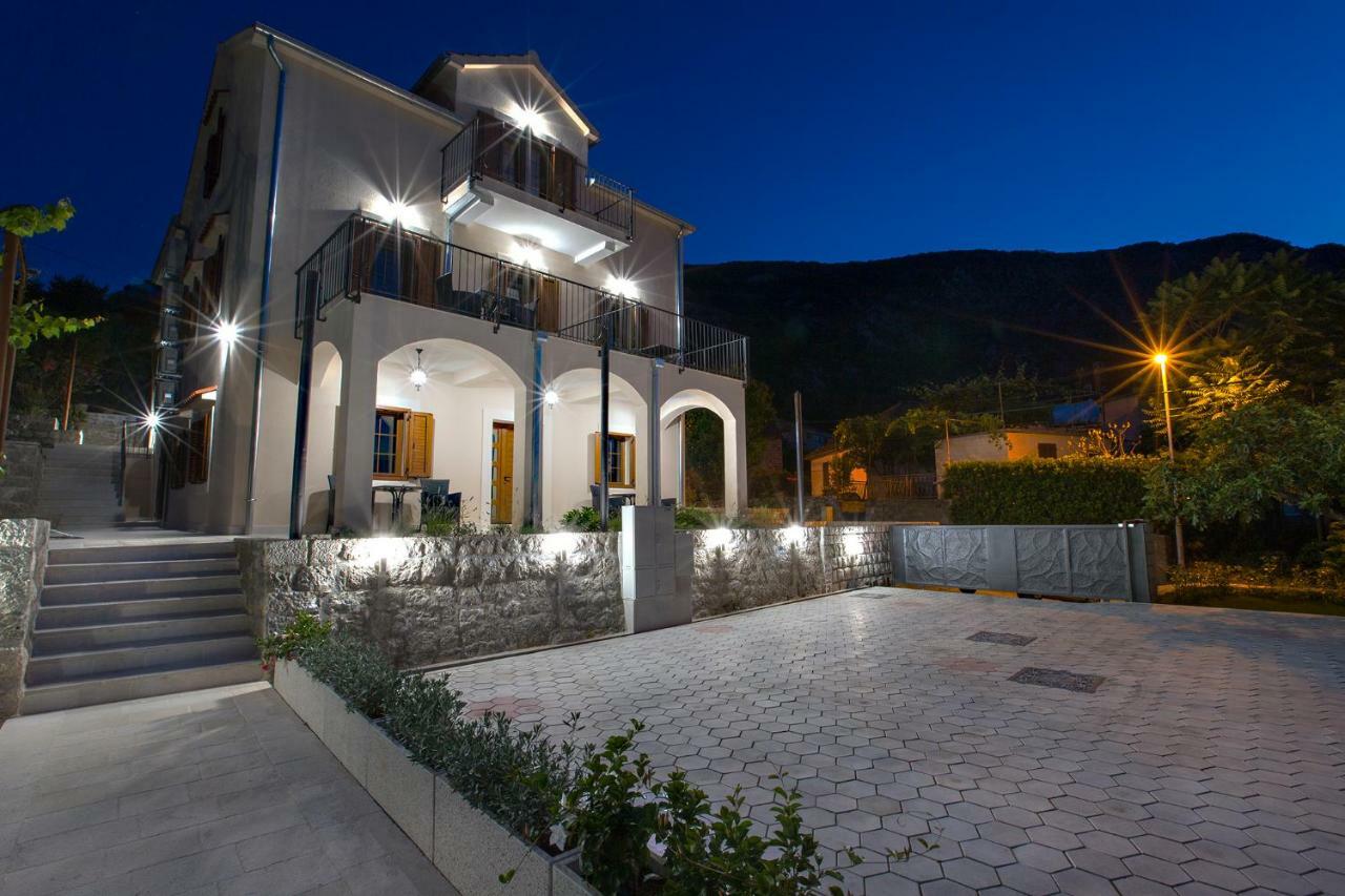 Apartments Mezini 11 Kotor Buitenkant foto