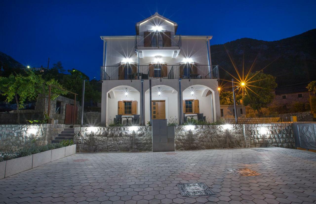 Apartments Mezini 11 Kotor Buitenkant foto